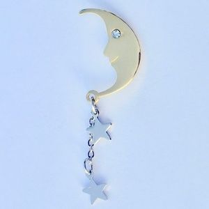 Beautiful vintage 1970s Avon moon and stars pin!